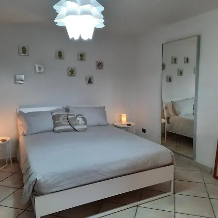 Apartment Nel Parco Naturale Vicino Lago Maggiore Oleggio Castello